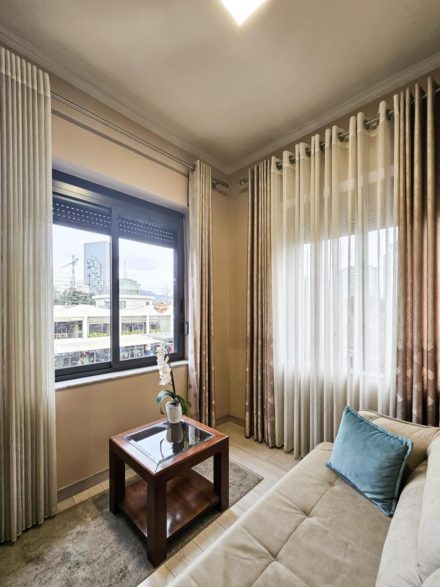 Apartament Sunflower Junior Tirana